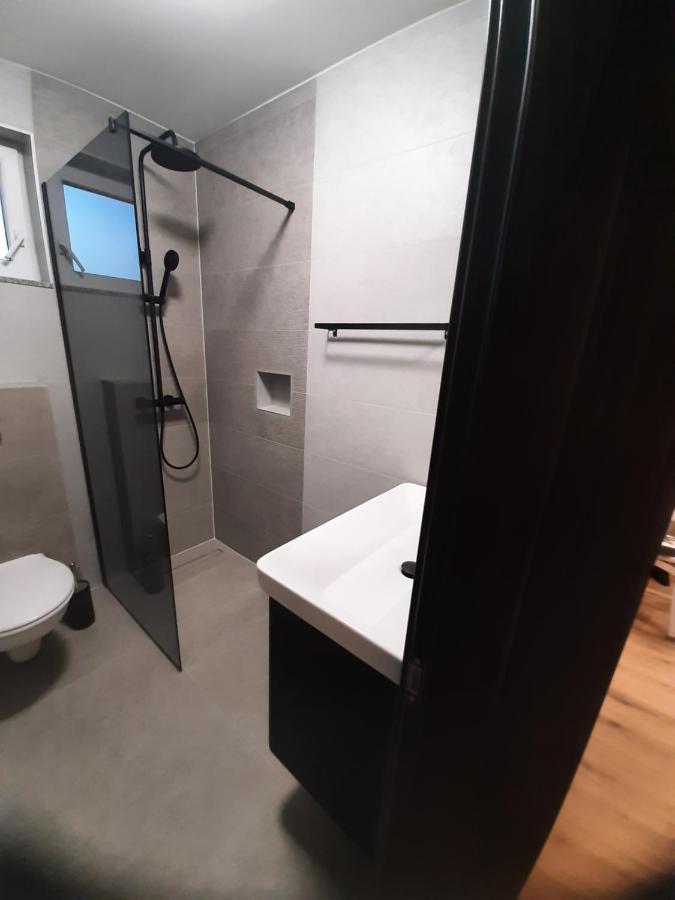 Apartman Mate Лопар Екстер'єр фото